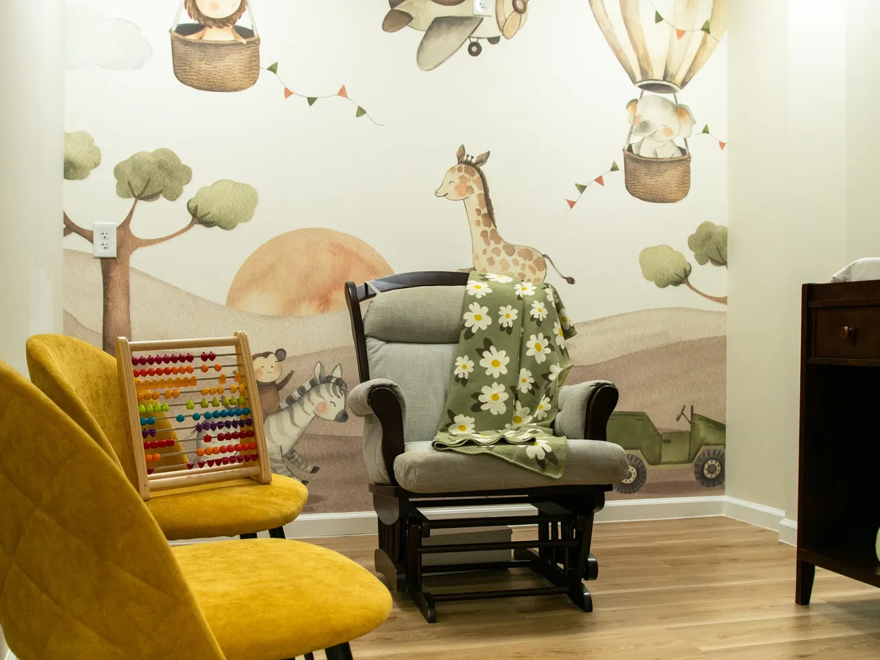 Treatment room with playful décor